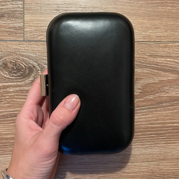 & Other Stories Leather Clutch - Picture 4 of 7